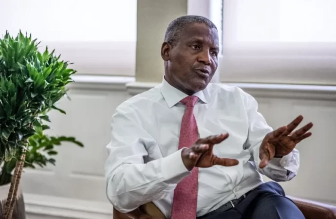 Nigeria’s Currency May Hit ₦1,000 to Dollar Dangote Forecasts