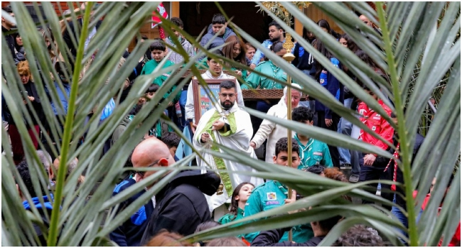 Christians Mark Palm Sunday Worldwide Amid Calls for Peace and Tensions in Jerusalem