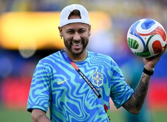 Neymar Returns To Grass Training As Brazil Eyes Knockout-Stage Comeback