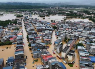 Eight Killed, Hundreds Injured as Severe Storms Batter Central China